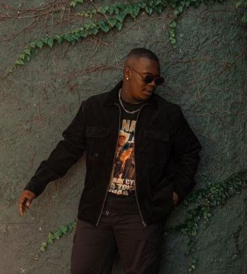 Loyiso Gijana dedicates song, 'dream about you' to grandparents
