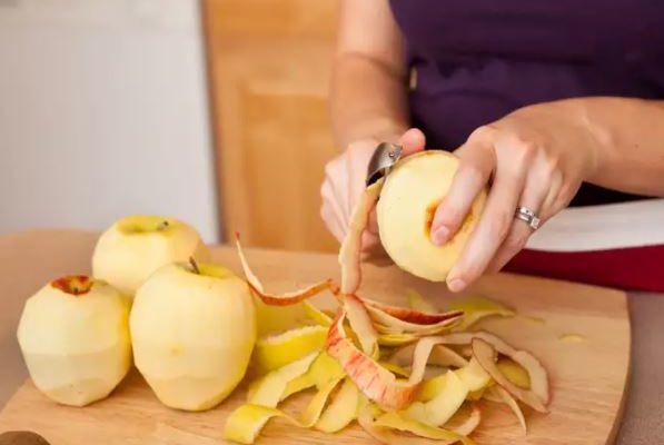 6-amazing-health-benefits-of-apple-peel-fakaza-news