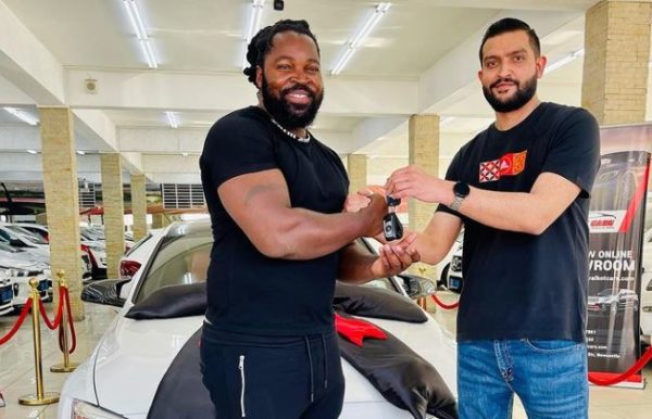 Big Zulu buys his dream car (Photos) thumbnail