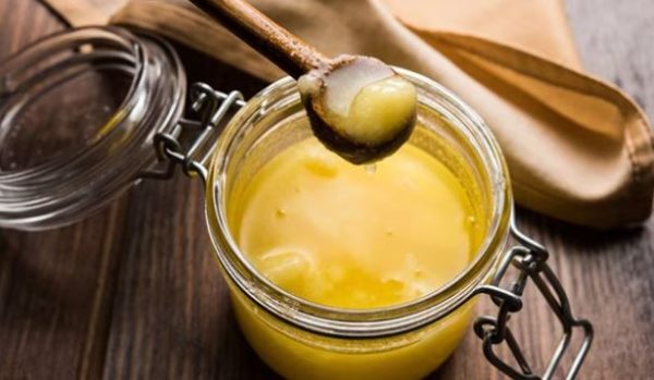 Here's what happens when you apply ghee on your face | Fakaza News