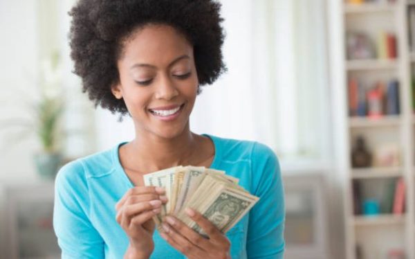 5 things housewives can do to earn money at home
