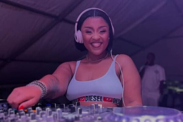 Gogo Skhotheni launches new nightclub (Photos)
